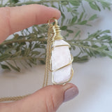 Mangano Calcite Necklace - Gold