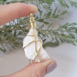 Mangano Calcite Necklace - Gold