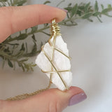 Mangano Calcite Necklace - Gold