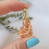 Orchid Calcite Necklace - Gold